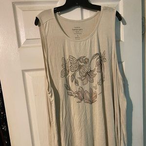 Torrid Off White tank top size 6